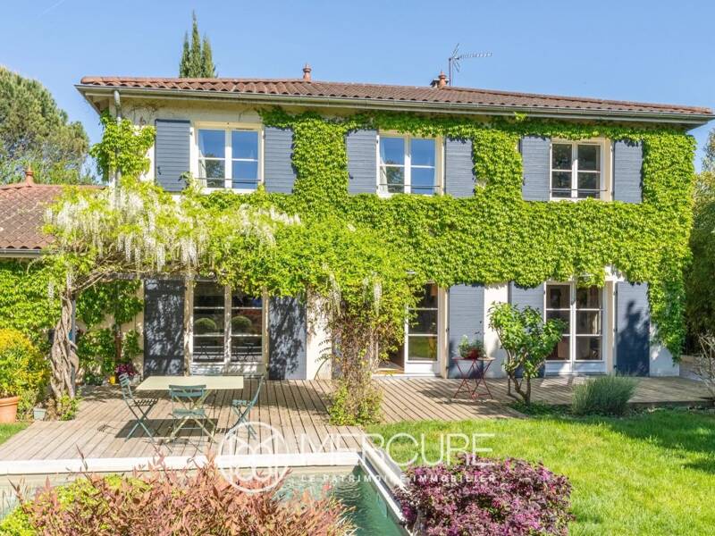 Maison à vendre, 207m², TASSIN LA DEMI LUNE