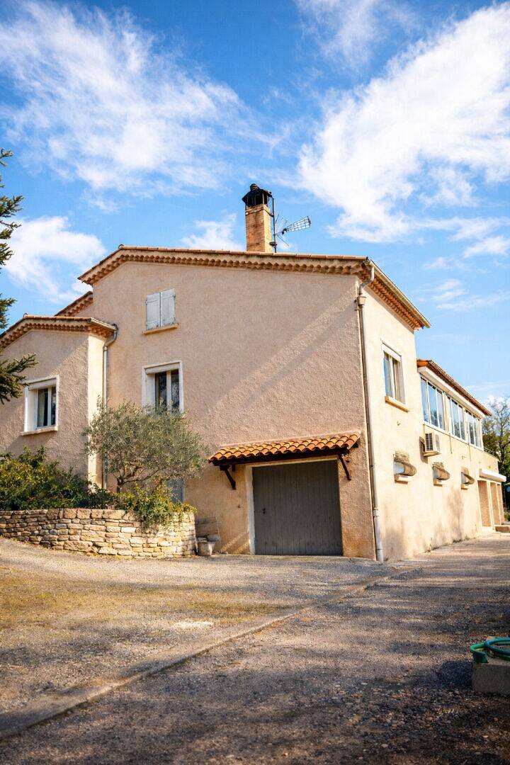 Maison à vendre, 330m², FLASSANS SUR ISSOLE
