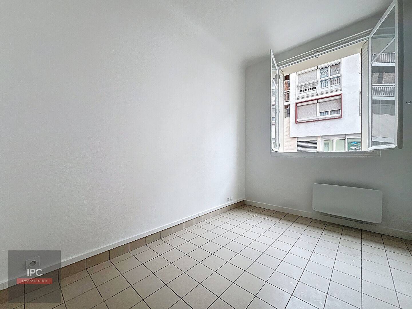Maison à louer, 17m², CLICHY