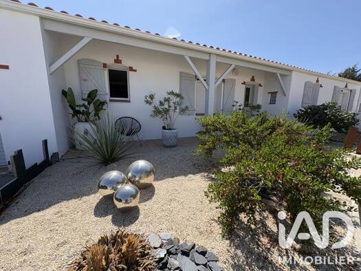 Maison de plain-pied à vendre 314 000 € 4 pièces 3 chambres 98,81 m² 540 m² de terrain Peripherie Saint-Jean-de-Monts 85160
