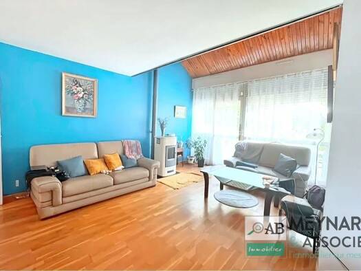 Maison à vendre 230 000 € 5 pièces 2 chambres 105 m² 257 m² de terrain Coulommiers 77120