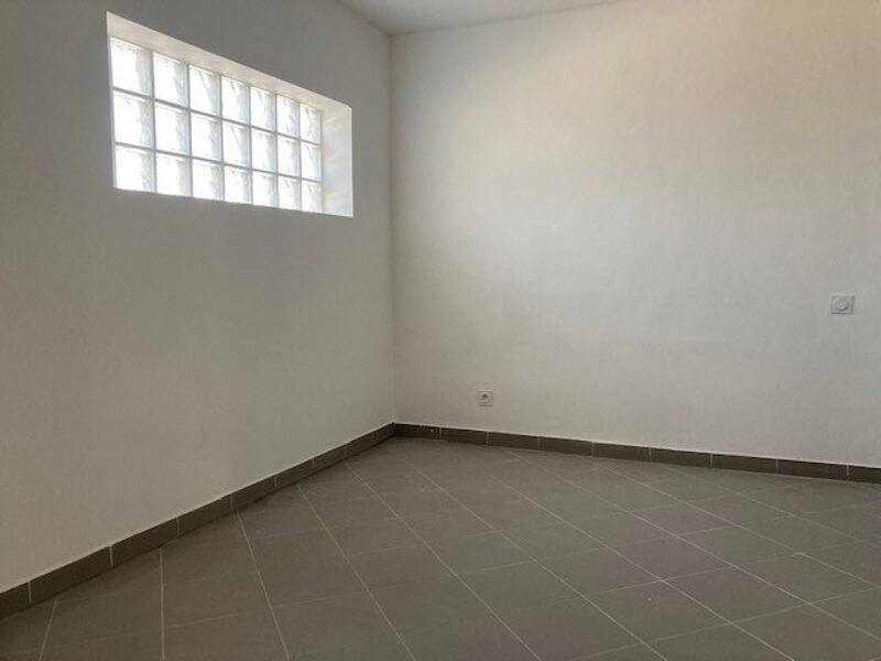 Maison à louer, 38m², AIMARGUES