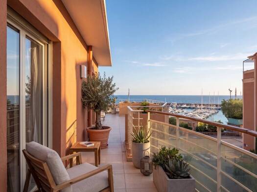 Appartement à vendre 1 495 000 € 4 pièces 150 m² Étage 3/3 Théoule-sur-Mer 06590