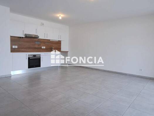 Appartement à vendre 380 000 € 3 pièces 2 chambres 71,14 m² Étage 2/5 Saint-Genis-Pouilly 01630