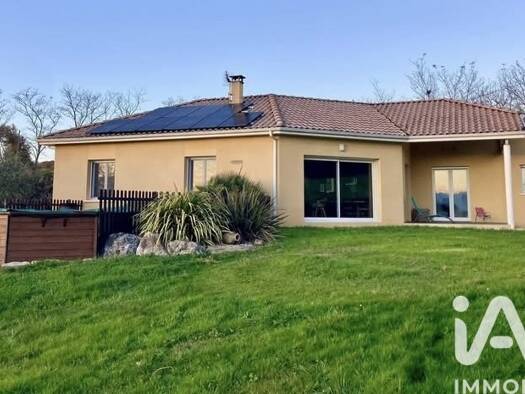 Maison de plain-pied à vendre 269 000 € 6 pièces 5 chambres 140 m² 2 160 m² de terrain Haget 32730