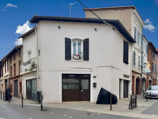 Maison à vendre 202 600 € 4 pièces 2 chambres 198 m² 122 m² de terrain Centre Historique Muret 31600