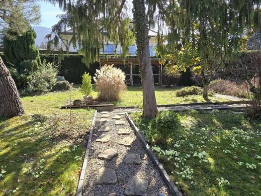 Maison à vendre 1 370 000 € 10 pièces 5 chambres 197 m² 1 375 m² de terrain Sud Saint-Jorioz 74410