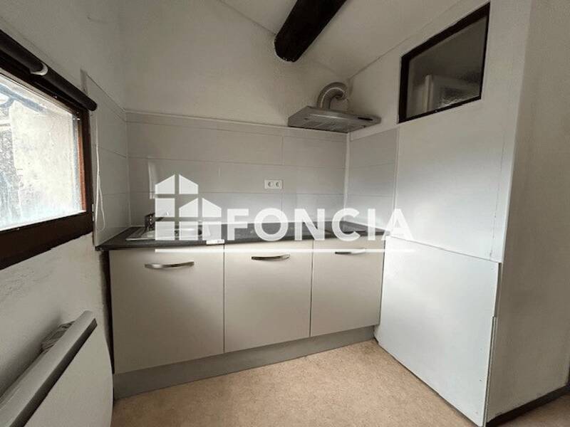 Maison à louer, 21m², UZES