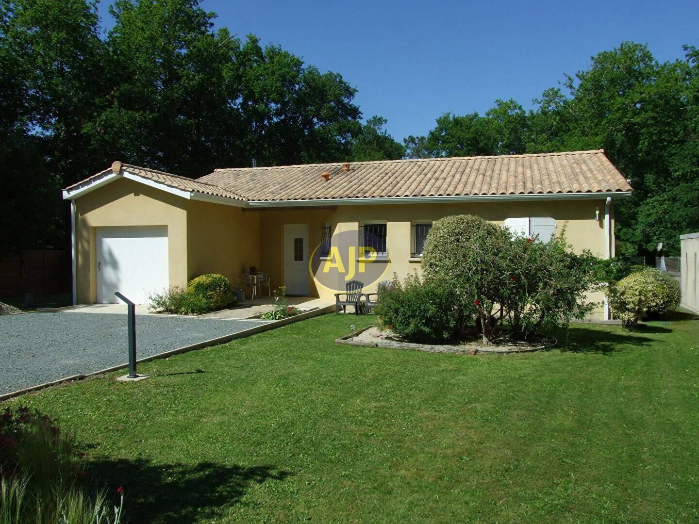 Maison à vendre, 95m², GRAYAN ET L'HOPITAL