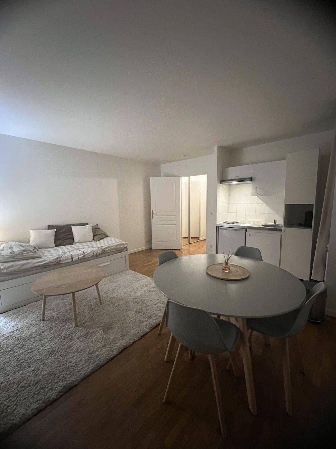Maison à louer, 28m², ISSY LES MOULINEAUX