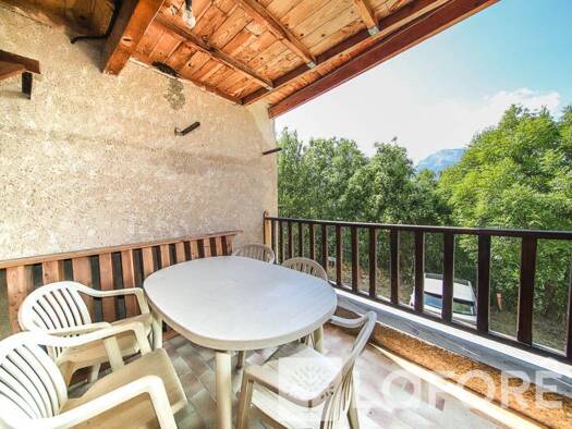 Duplex à vendre 115 000 € 3 pièces 2 chambres 47 m² Étage 1/3 Risoul 05600