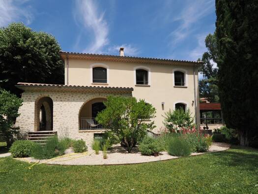 Hôtel particulier à vendre 2 200 000 € 31 pièces 15 chambres 1 100 m² 4 000 m² de terrain Dieulefit 26220