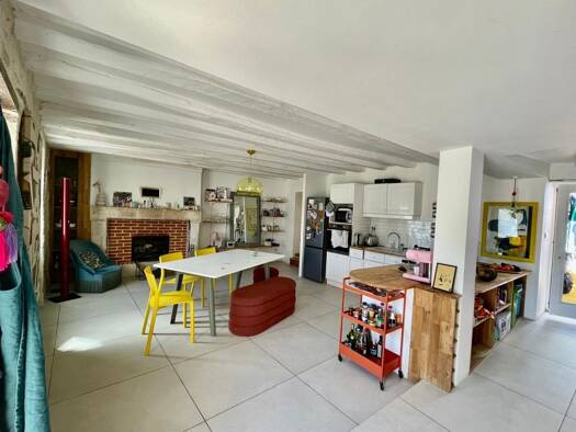 Maison à vendre 212 000 € 3 pièces 2 chambres 100 m² 752 m² de terrain Loches 37600