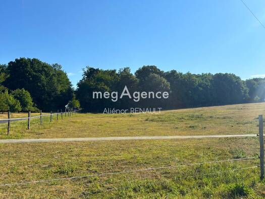 Terrain constructible à vendre 50 000 € 6 760 m² de terrain Cause-de-Clérans 24150