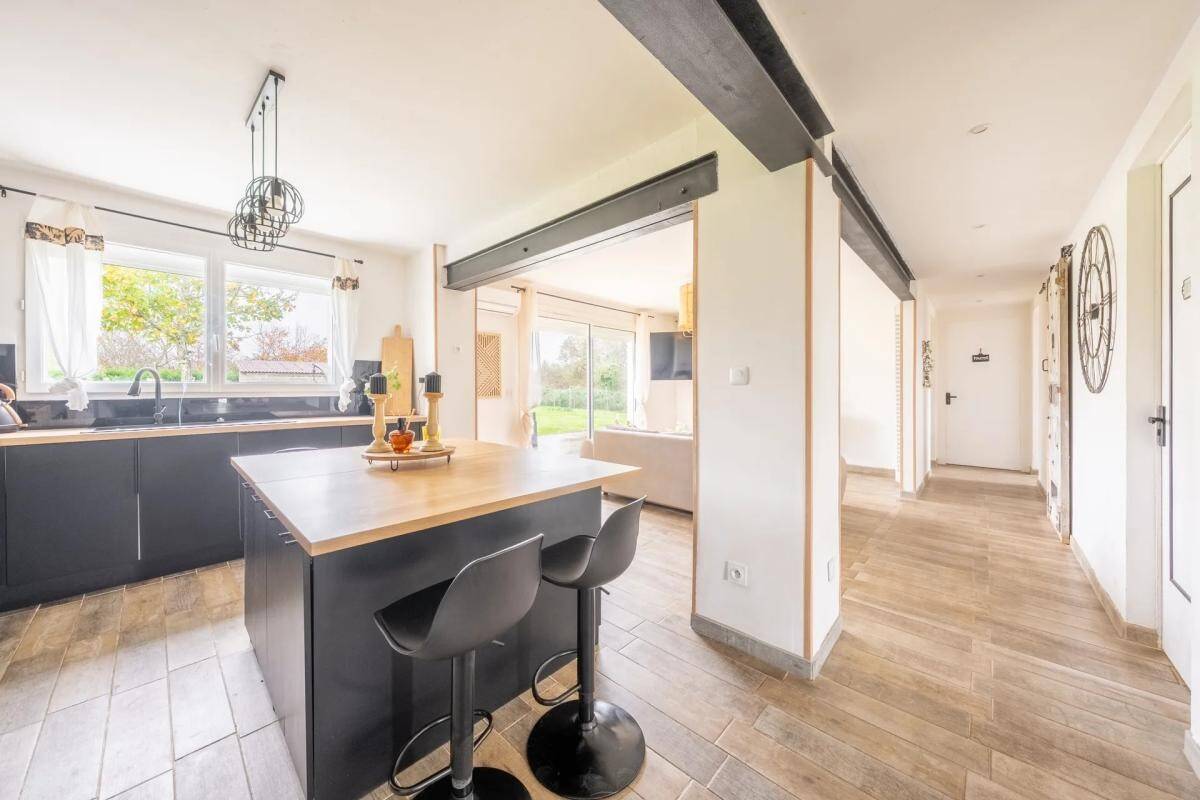 Maison à vendre, 81m², LES EGLISOTTES ET CHALAURES