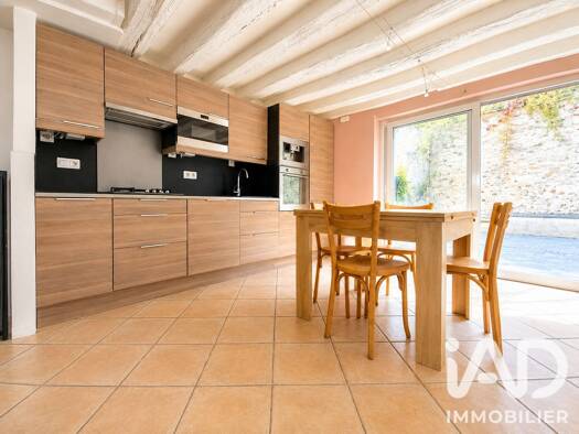 Maison de ville à vendre 199 000 € 3 pièces 2 chambres 57,58 m² Le Parterre Dourdan 91410