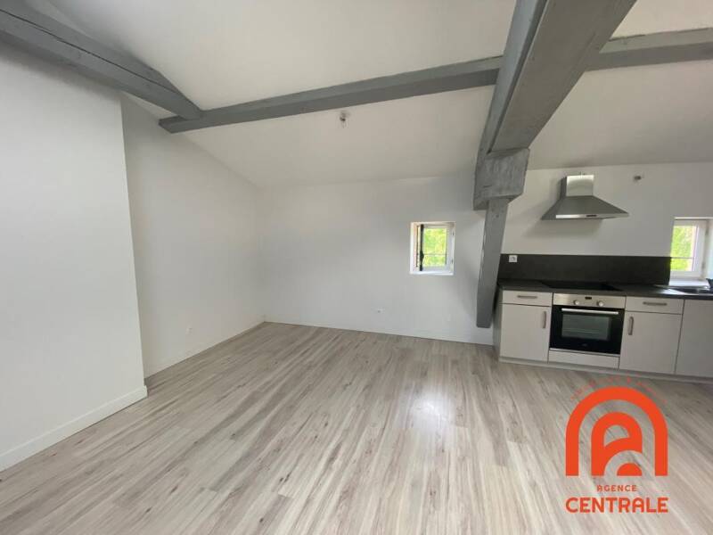 Maison à louer, 83m², TREVOUX