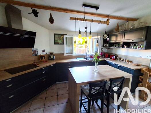 Maison de plain-pied à vendre 239 000 € 5 pièces 4 chambres 103 m² 997 m² de terrain Pont-du-Casse 47480