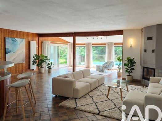 Maison de plain-pied à vendre 337 000 € 4 pièces 3 chambres 128,35 m² 1 021 m² de terrain Lanton 33138