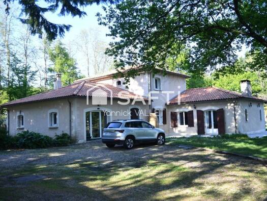Villa à vendre 531 000 € 10 pièces 5 chambres 207 m² 147 299 m² de terrain Vanxains 24600
