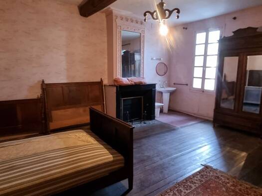 Immeuble à vendre 60 000 € 120 m² Guîtres 33230