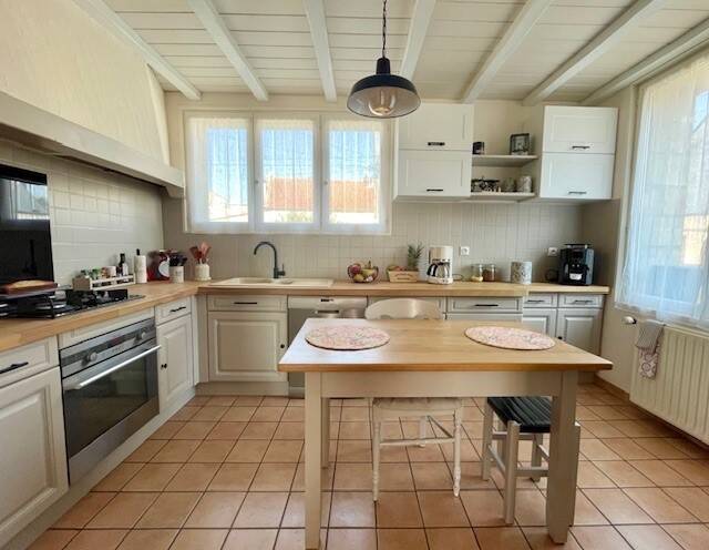 Maison à vendre, 160m², SAINT LEU D'ESSERENT