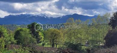 Terrain constructible à vendre 79 000 € 1 025 m² de terrain Pontacq 64530