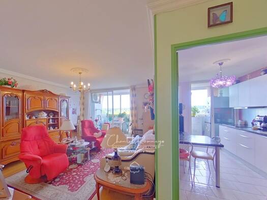 Appartement en viager occupé Bouquet 29 800 € 4 pièces 2 chambres 74 m² Étage 5/14 Bords de Loire-Grand mail Saint-Pierre-des-Corps 37700