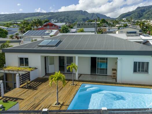 Maison à vendre 420 000 € 5 pièces 4 chambres 140 m² 456 m² de terrain Saint-Denis 97490