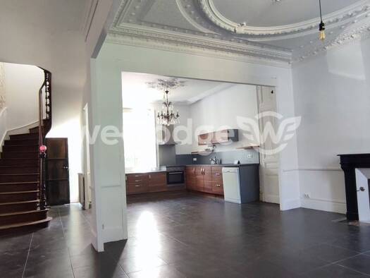 Maison à vendre 279 800 € 6 pièces 5 chambres 210 m² 948 m² de terrain Ruelle-sur-Touvre 16600