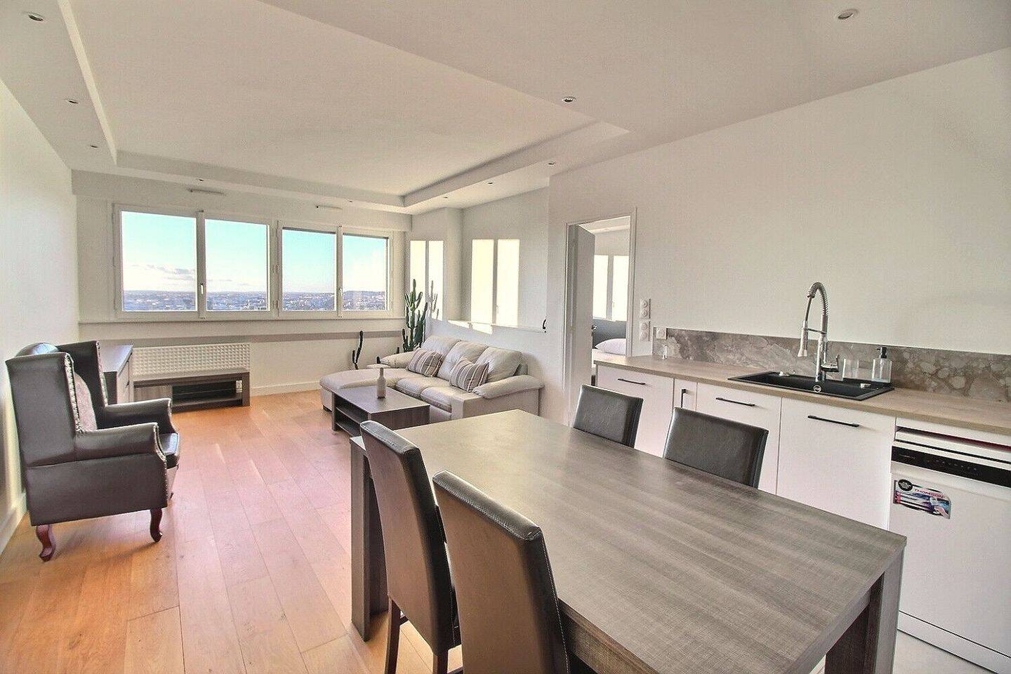 Maison à louer, 69m², COURBEVOIE