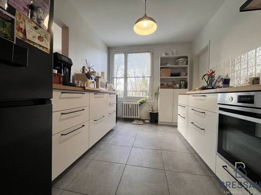 Appartement à vendre 150 000 € 4 pièces 3 chambres 74,7 m² Étage 2/5 Lannoy 59390