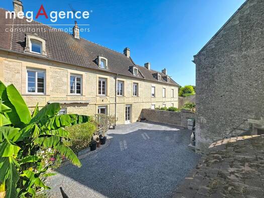 Maison à vendre 545 000 € 7 pièces 4 chambres 166 m² 1 033 m² de terrain Thaon 14610