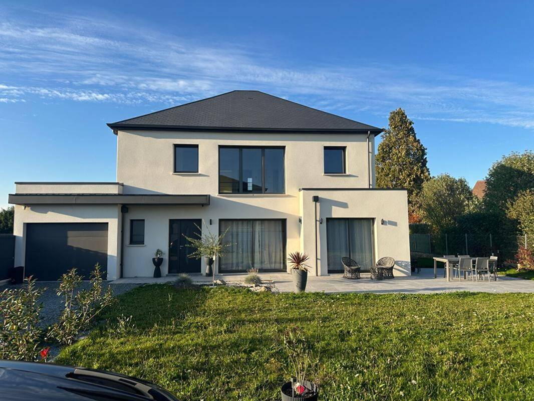 Maison à vendre, 170m², NEUVILLE SUR SARTHE