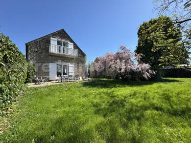 Maison à vendre 550 000 € 8 pièces 5 chambres 254 m² 3 000 m² de terrain Jargeau 45150