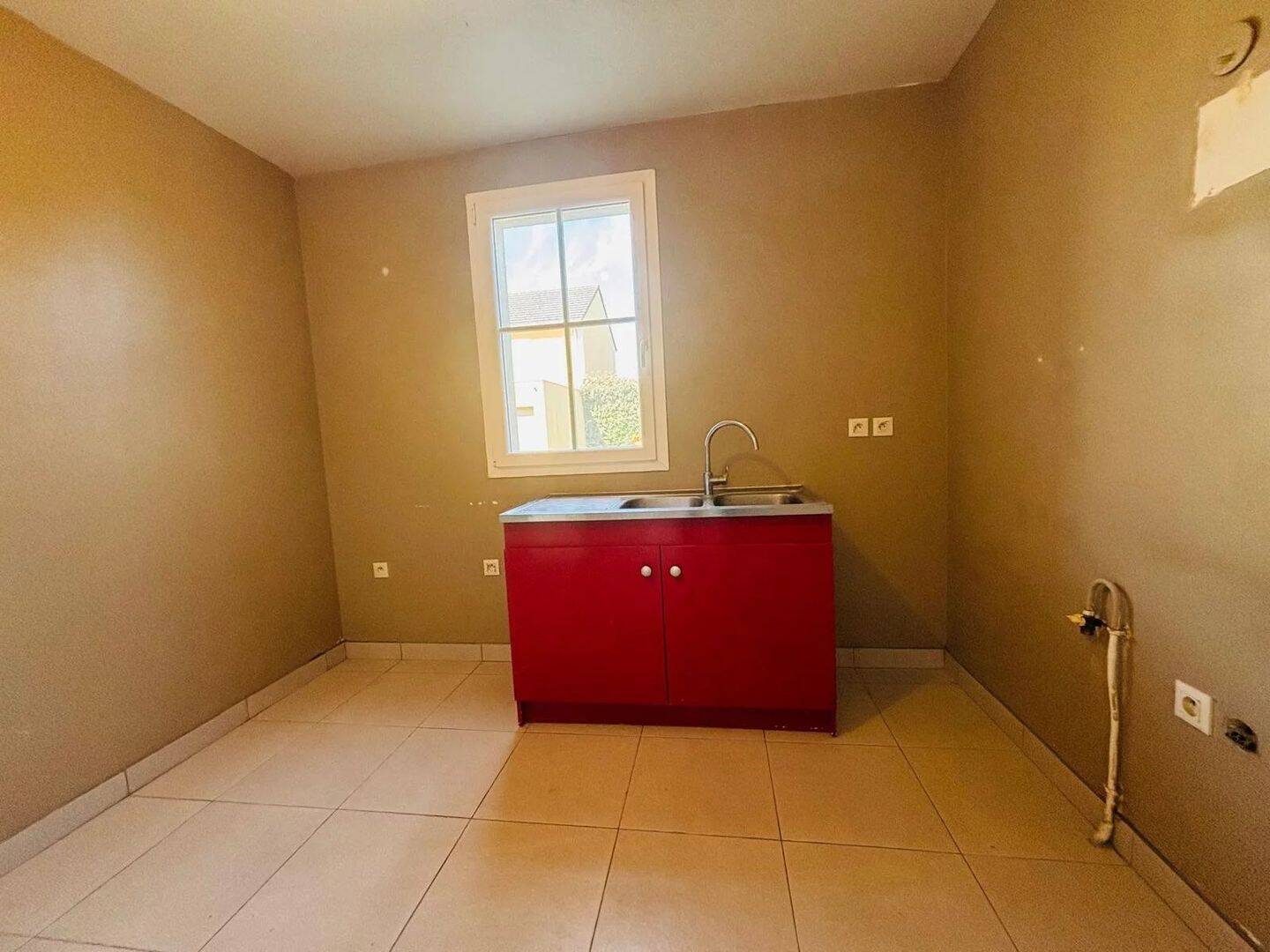 Maison à vendre, 100m², COMBS LA VILLE
