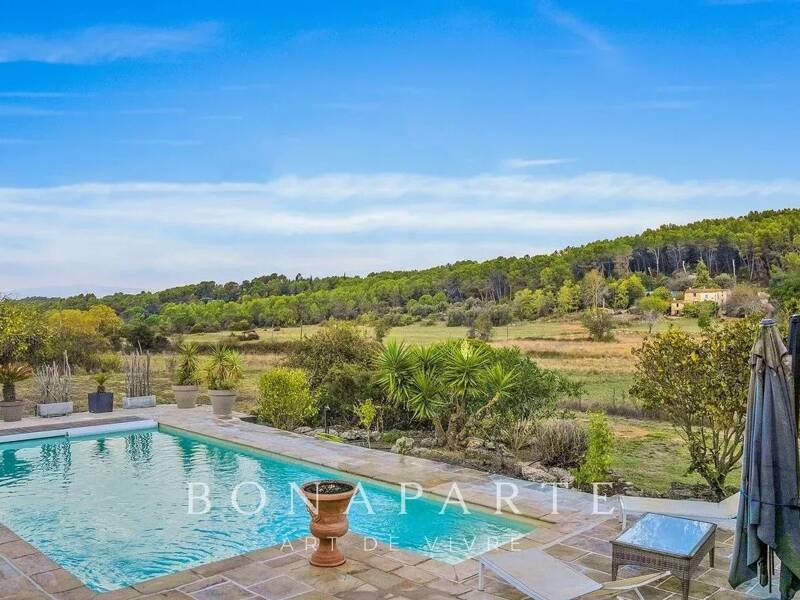 Maison à vendre, 205m², BAGNOLS EN FORET