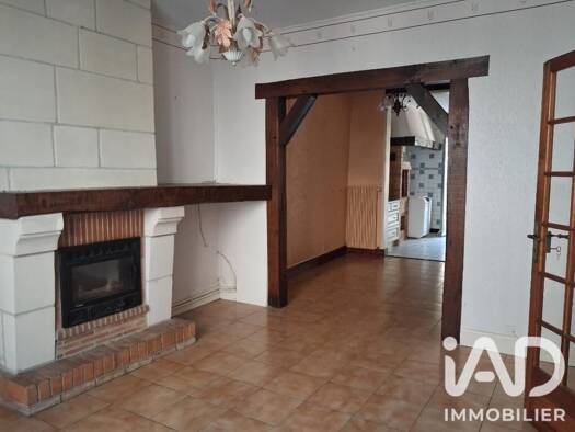 Maison de ville à vendre 149 500 € 3 pièces 2 chambres 90 m² 106 m² de terrain Loches 37600