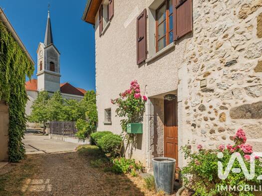 Maison à vendre 335 000 € 5 pièces 3 chambres 119 m² 119 m² de terrain Saint-Étienne-de-Crossey 38960