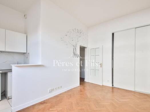 Studio à vendre 199 000 € 1 pièce 24 m² RDC/7 Stade Montrouge 92120