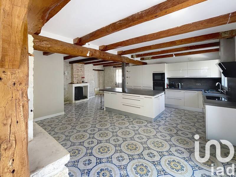 Maison à vendre, 280m², SAINT MEDARD D'AUNIS