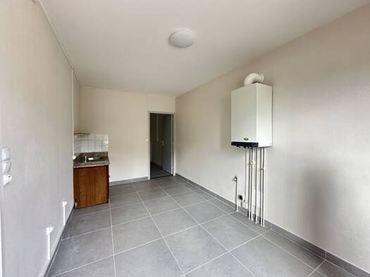 Appartement à louer 480 € 1 pièce 37 m² RDC Pont St Vincent 54550