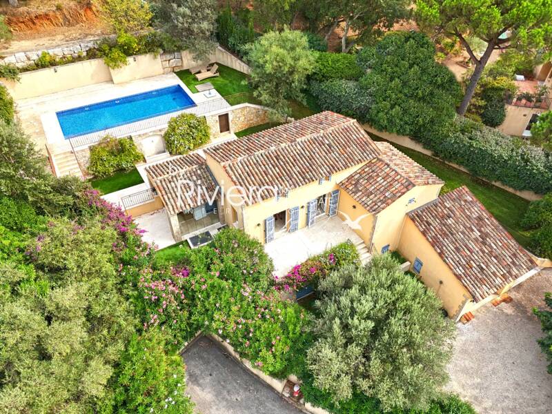 Maison à vendre, 160m², LA CROIX VALMER