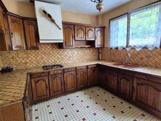 Maison à vendre 160 000 € 4 pièces 3 chambres 83 m² 190 m² de terrain Nay 64800