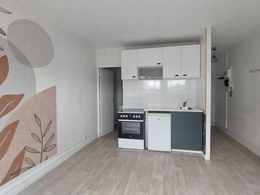Appartement à vendre 58 000 € 1 pièce 21,8 m² Étage 4/4 Centre Ville-Isambard Évreux 27000