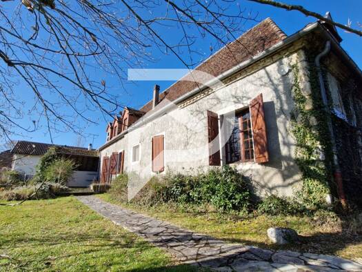 Maison à vendre 160 000 € 5 pièces 3 chambres 135 m² 9 746 m² de terrain Mounicq-Taranelle-Trinite-Soarns Orthez 64300