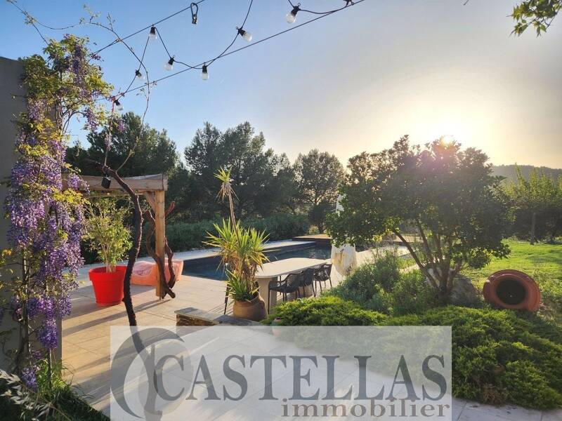 Maison à vendre, 320m², ROQUEFORT LA BEDOULE