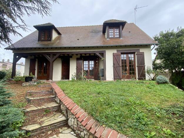 Maison à vendre 229 900 € 5 pièces 4 chambres 116 m² 719 m² de terrain Gasny 27620
