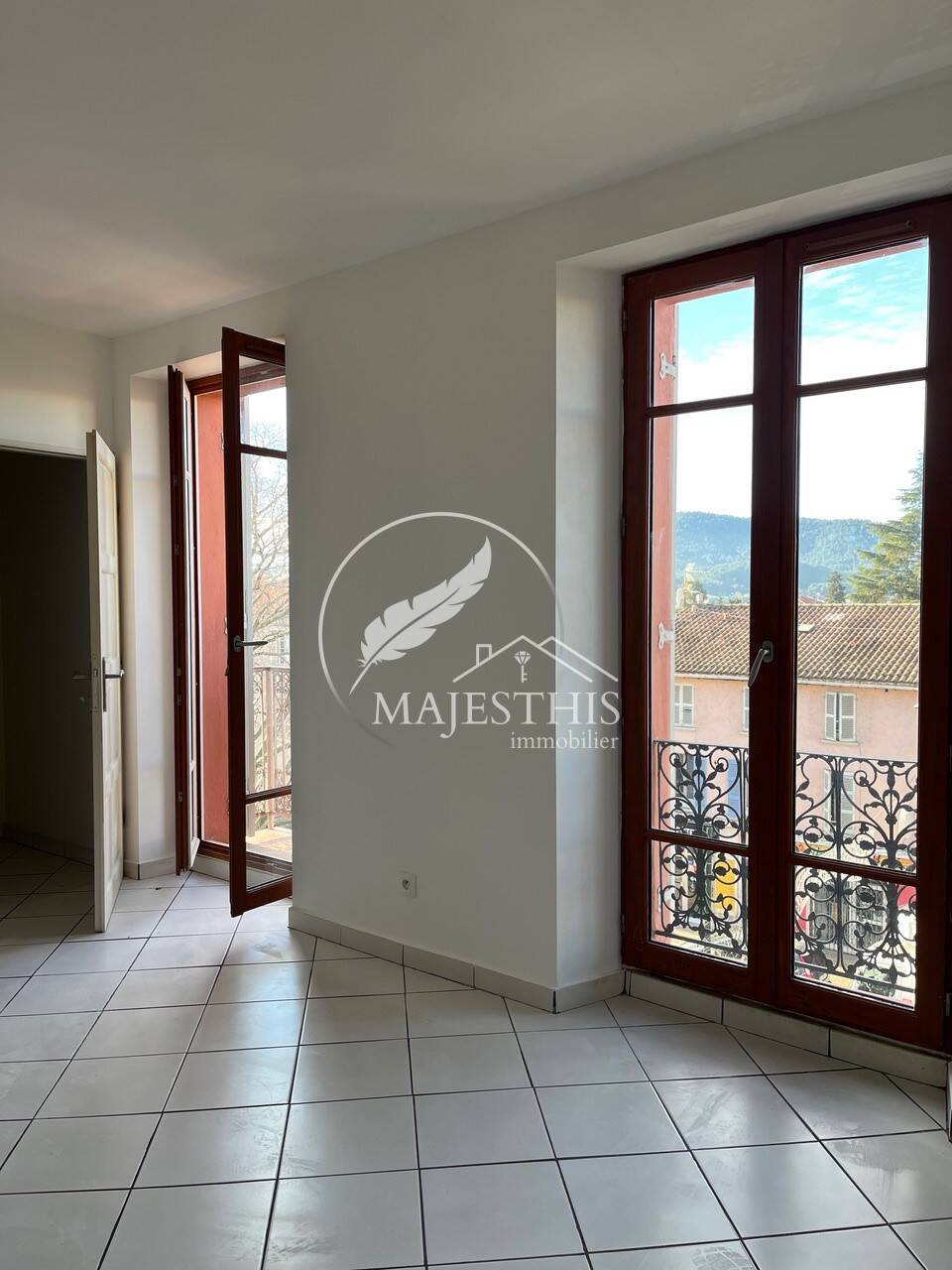 Maison à louer, 36m², HYERES