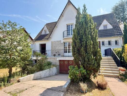 Maison à vendre 398 000 € 8 pièces 5 chambres 147 m² 695 m² de terrain Poirier-Marlé Morangis 91420
